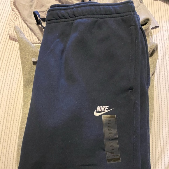 nike standard fit tracksuit navy